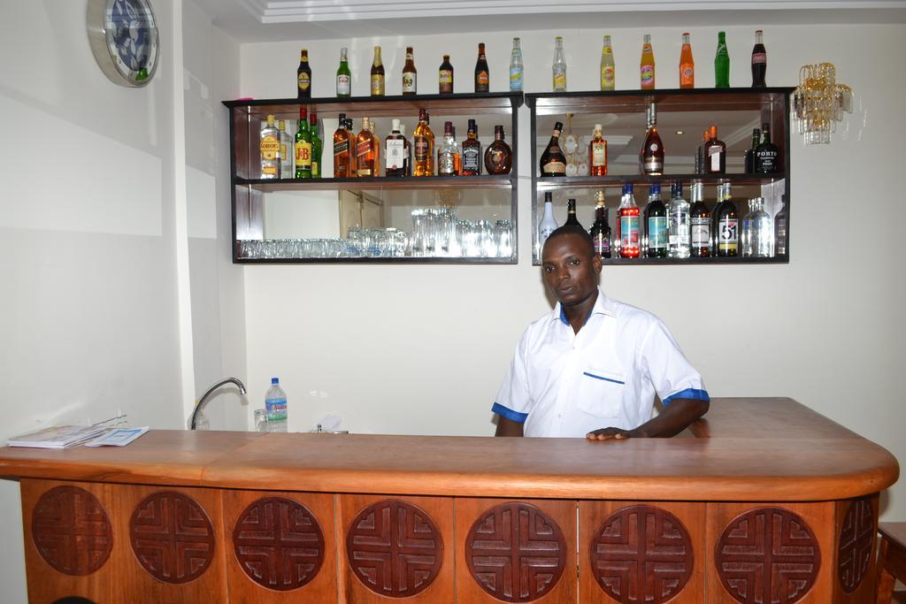Hotel Magnificat Lomé Extérieur photo