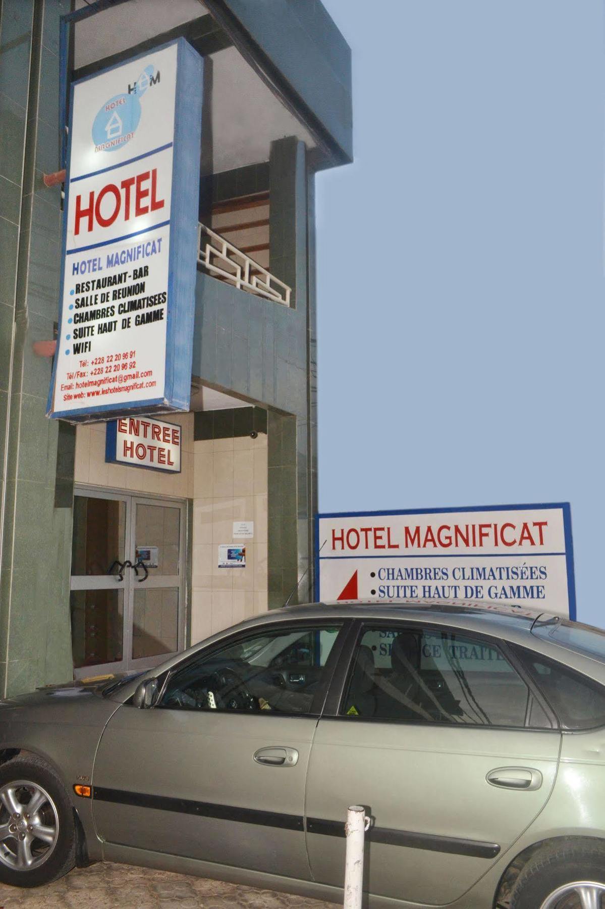 Hotel Magnificat Lomé Extérieur photo